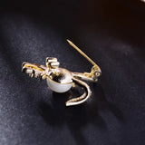 Year Rabbit Brooch Pearl Personality Cartoon Pin Collar Anti-glare Buckle