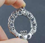 Claddagh Love Friendship Knot Pendant - Gift lpo2