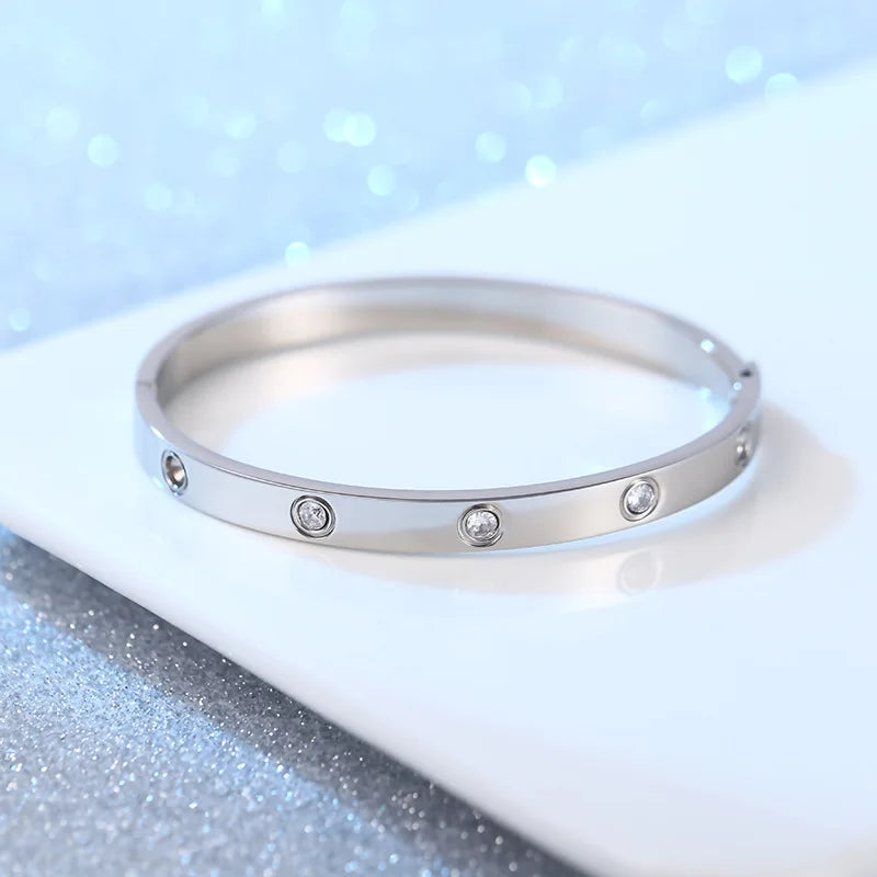 Zircon Stainless Steel Lover Bracelets For Women 50mm*60mm Gold Bangles