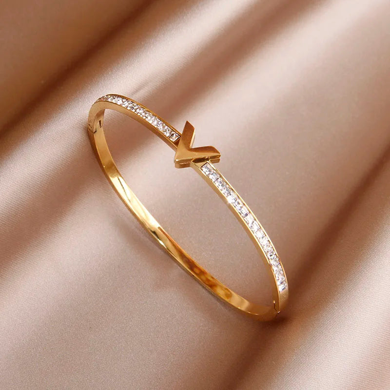Stainless Steel Shell Letter V Charm Bracelet for Women Crystal Roman Bracelets