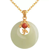 Vintage Hetian Jade Round Necklace Classic Chinese Pendant Jewelry
