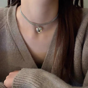 Classical Crystal Choker Necklace Multi-layer Pearl Tassel Lace Feather Love