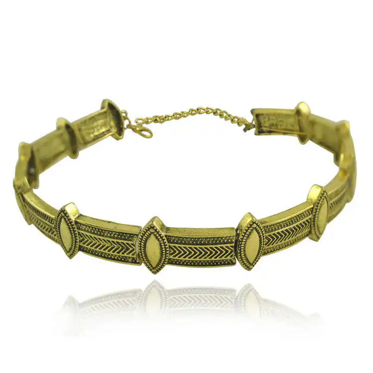 Alloy Horse Eye Carved Clavicle Chain Short Necklace