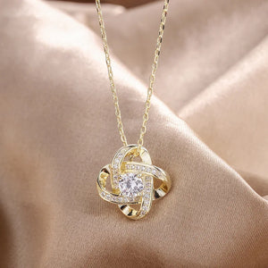 Retro Style Zircon Pendant Collarbone Chain Necklace