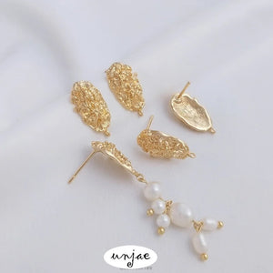 14K Covered Irregular Oval Carved Belt Earrings 925 Silver Needle