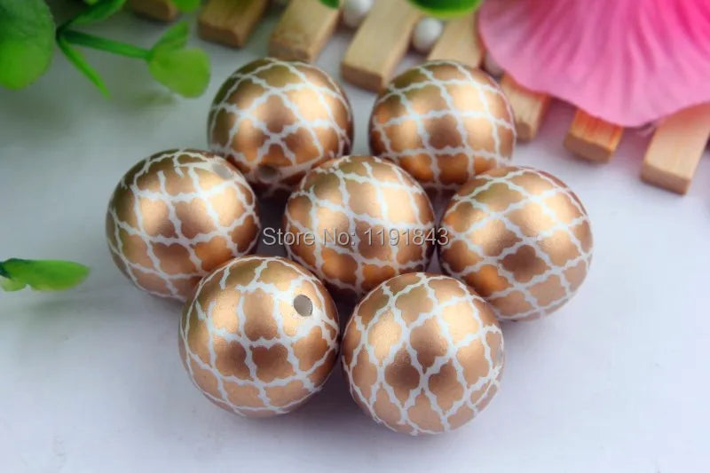 100PCS Matte Pearl Quarterfoil Beads for Kids Necklaces Making