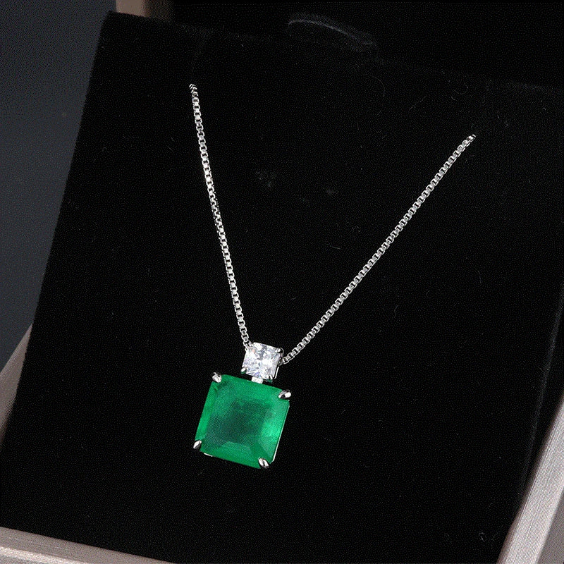 Vintage Emerald Pendant Women's Necklace