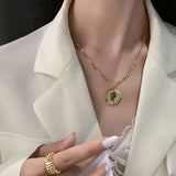 Queen Avatar Necklace Women's Street Snap Necklace Gift Banquet