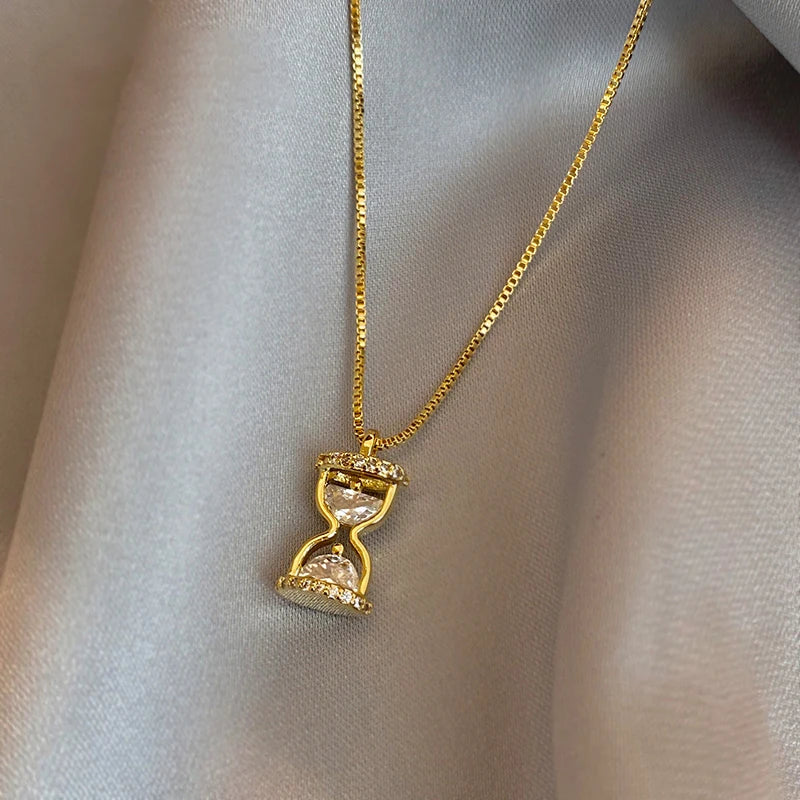 Hourglass Pendant Short Necklace Woman Jewelry Party Girl's