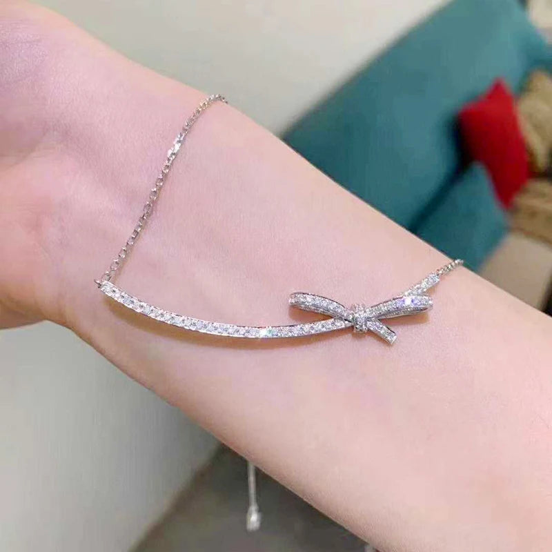 Curved Bowknot Pendant Necklace for Women