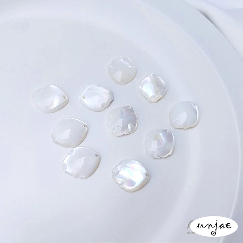 Natural Cat-Eye Shell Fish Petal Pendant DIY Jewelry Earring Accessories