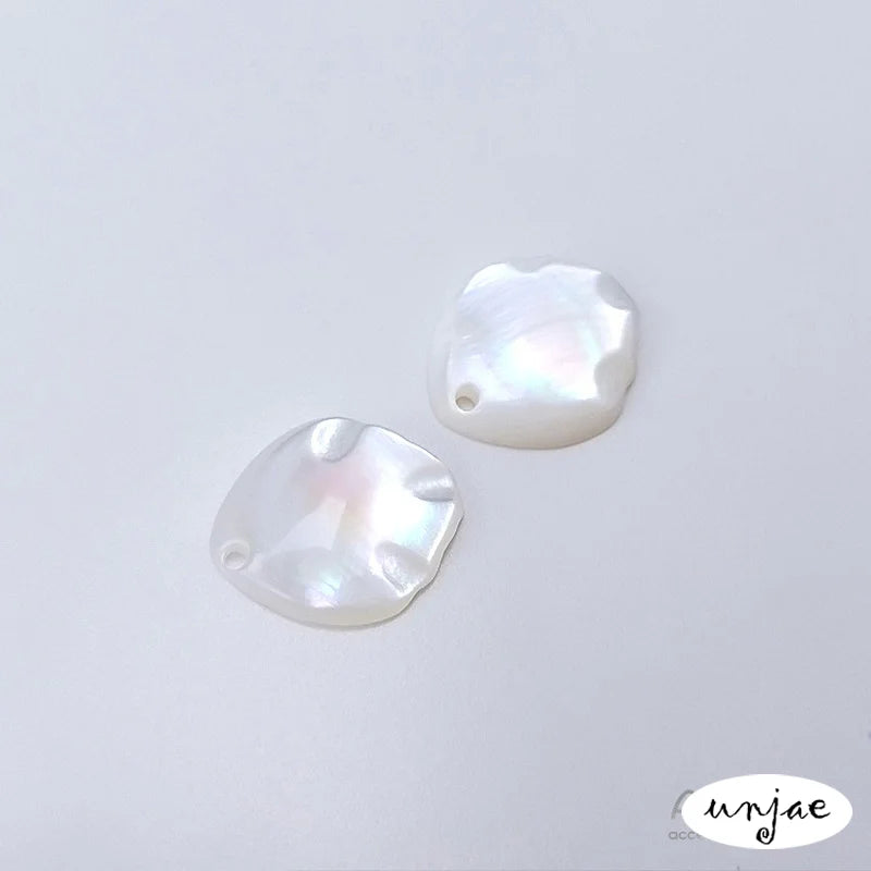 Natural Cat-Eye Shell Fish Petal Pendant DIY Jewelry Earring Accessories