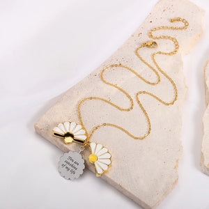 Personalized Daisy Enamel Pendant Name Necklace