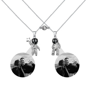Astronaut Couple Necklace Projection Jewelry