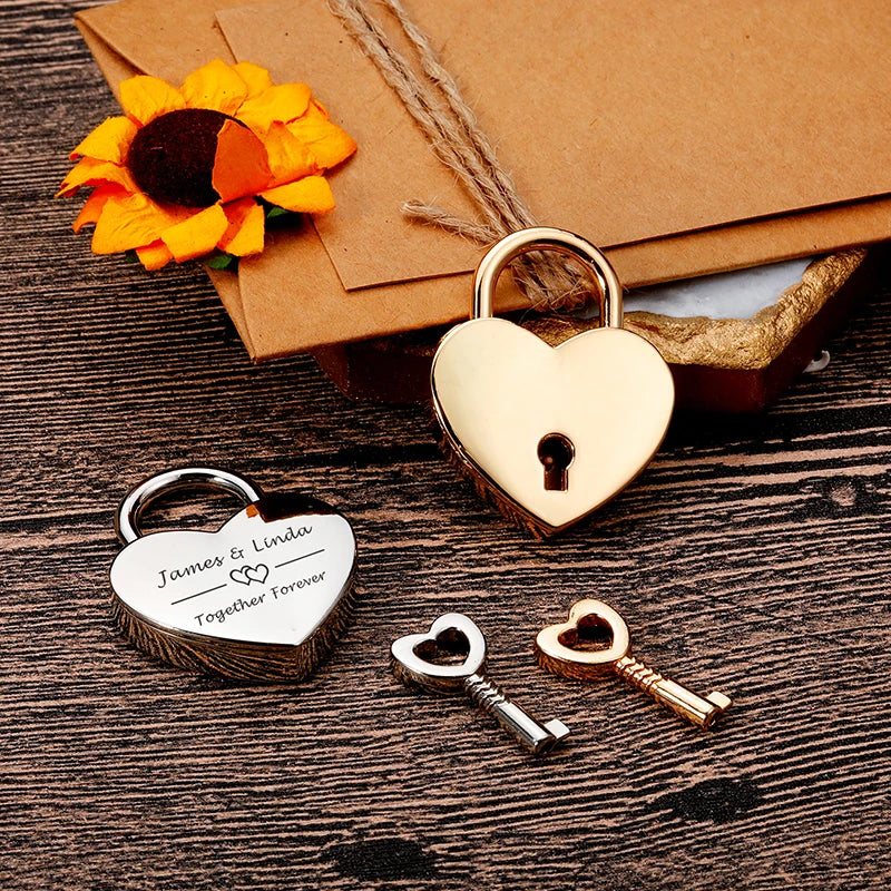 Heart Shape Vintage Romantic Keychain Lock with Key for Couples