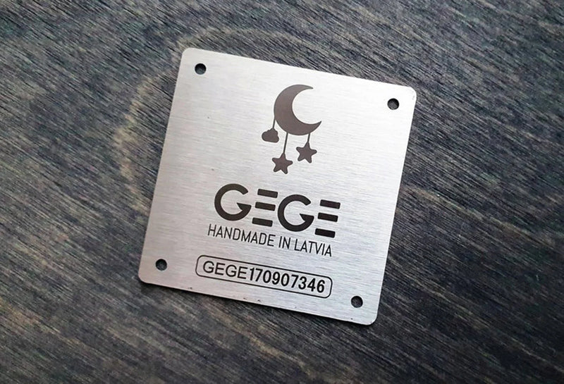 Custom Metal Placards for Personalized Engraving