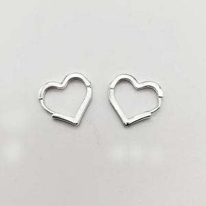 Heart Stud Earrings for Teens Modern Women's Piercing Ear Earrings Pair