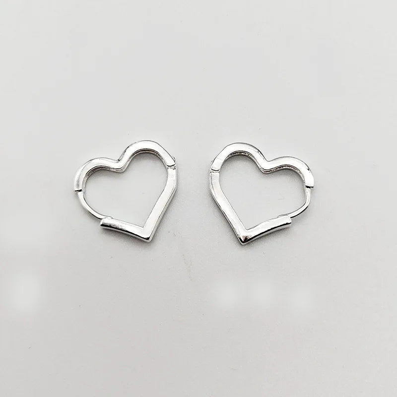 Heart Stud Earrings for Teens Modern Women's Piercing Ear Earrings Pair