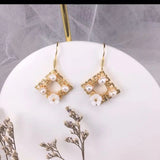 Temperament Earrings Wild Ear Hook Palace Style Retro Pearl Jewelry
