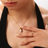French Vintage Women's Pearl Pendant Necklace
