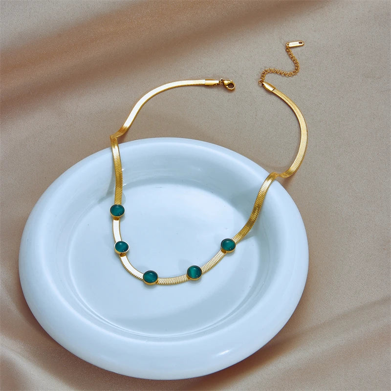 Vintage Green Stone Necklace for Women, Snake Chain Collar Jewelry
