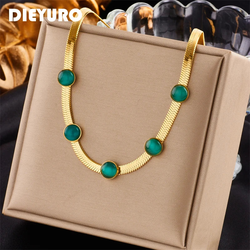 Vintage Green Stone Necklace for Women, Snake Chain Collar Jewelry