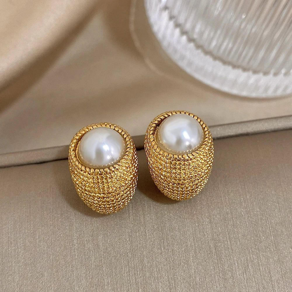 Vintage Pearl Stainless Steel Spiral Stud Earring for Women