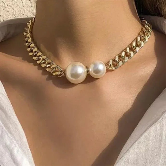 Metal Pearl Pandant Necklace for Women