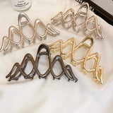 Metal Geometry Wavy Crab Hair Clip for Women's Hair