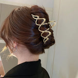 Metal Geometry Wavy Crab Hair Clip for Women's Hair