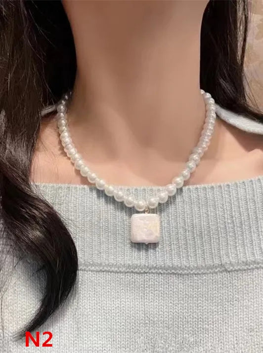 High-Quality Shell Freshwater Pearl Texture Necklace for Women
