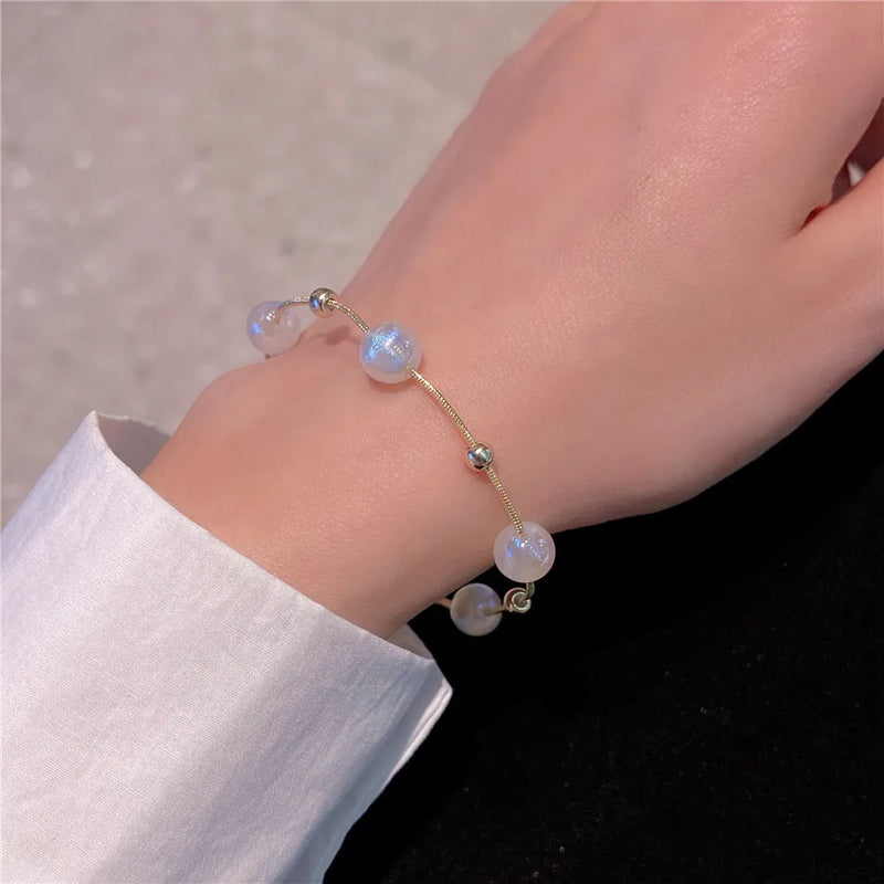 Delicate Charm Vintage Hand Chain Classic Bracelet for Women
