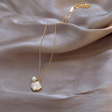 Shell Pearl Pendant Chain Short Necklace Jewelry for Women