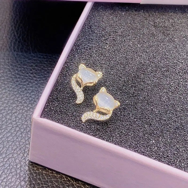Natural Chalcedony Fox Diamond Earrings - Retro Charm Silver Jewelry