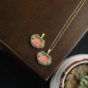 Hetian Jade Ruyi Lock Necklace Pendant + Silver Jewelry