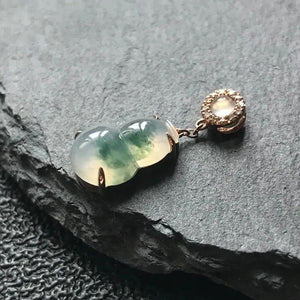 Green Chalcedony Gourd Necklace Pendant Charm Chinese Art Jewelry