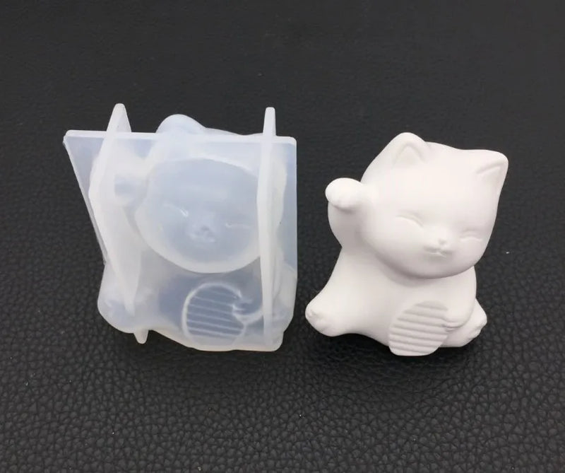Lucky Cat Mold for Epoxy Resin - Table Decoration