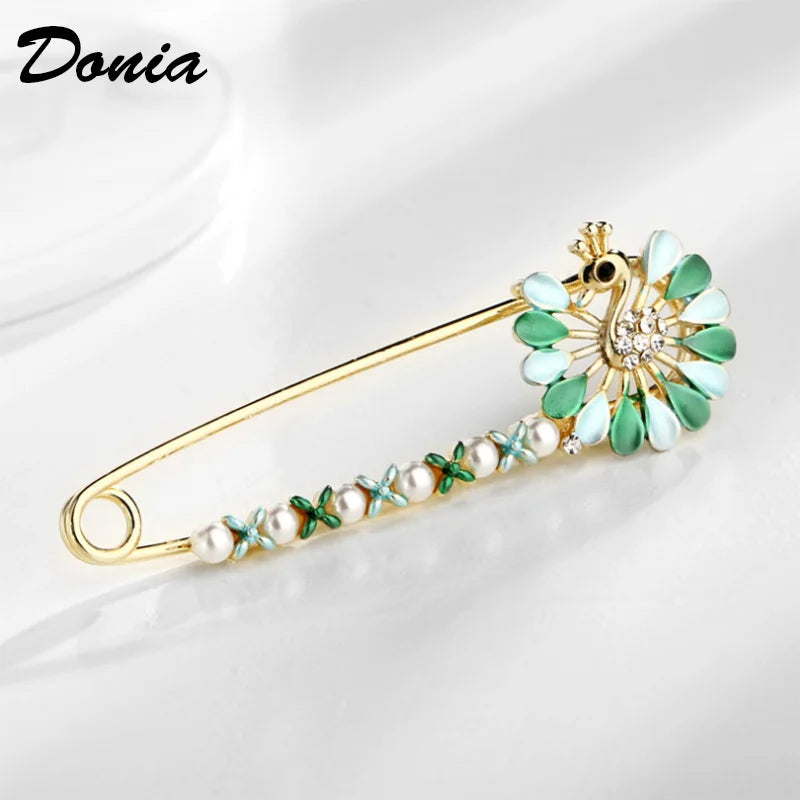 Glass Peacock Curved Needle Brooch Lady Flower Pin Coat Accessories