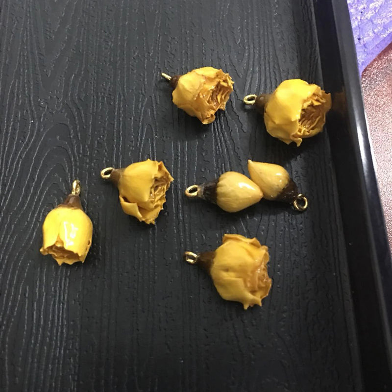 Doreen Box Resin Flower Pendants Charms DIY Jewelry 2 PCs