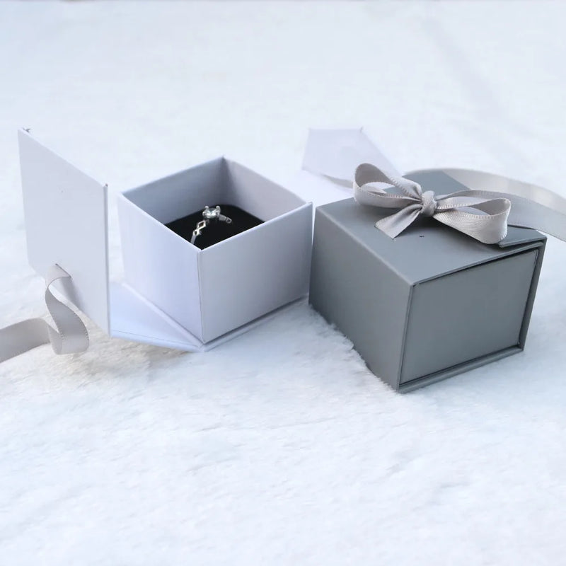 Gray Ribbon Bowknot Jewelry Boxes for Gift 5*5*4cm