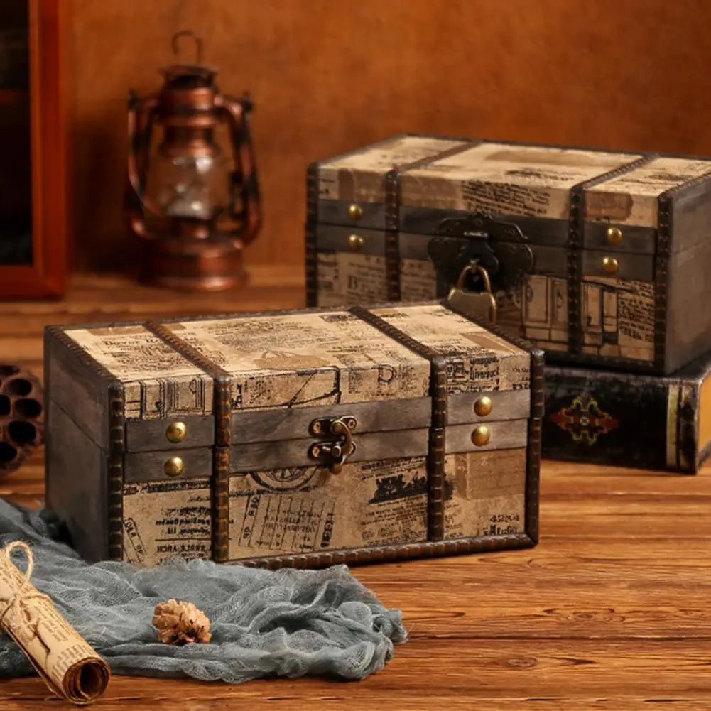 Dustproof Jewelry Box with Lock - Vintage Treasure Chest