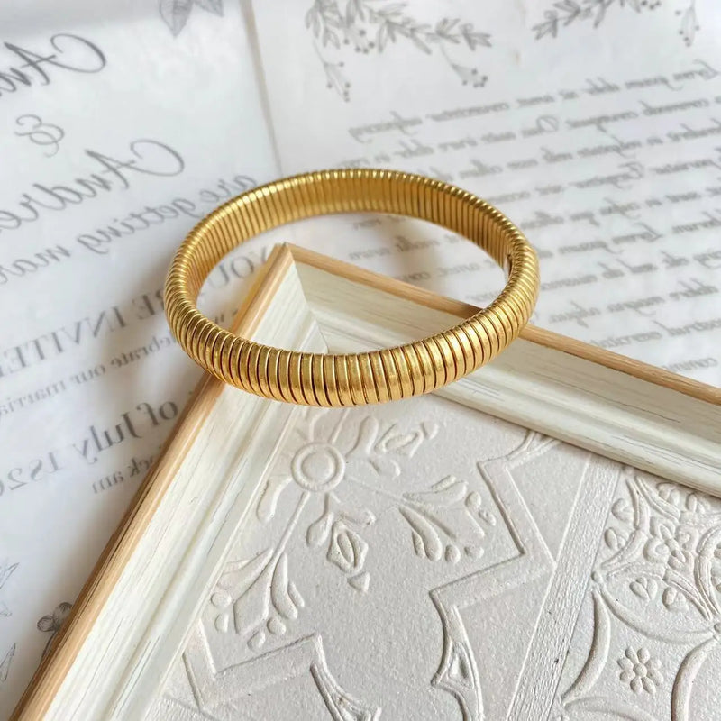 Vintage Dubai Golden Bracelet French Spring Bangle