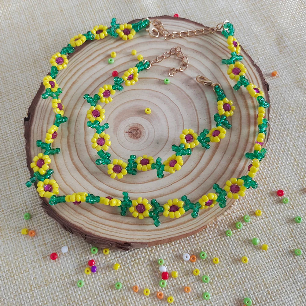 Colorful Daisy Flower Beaded Necklace for Women Boho Acrylic Bead Choker