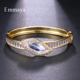 Leaf Appearance Bracelet: Elegant Jewelry for Dinner