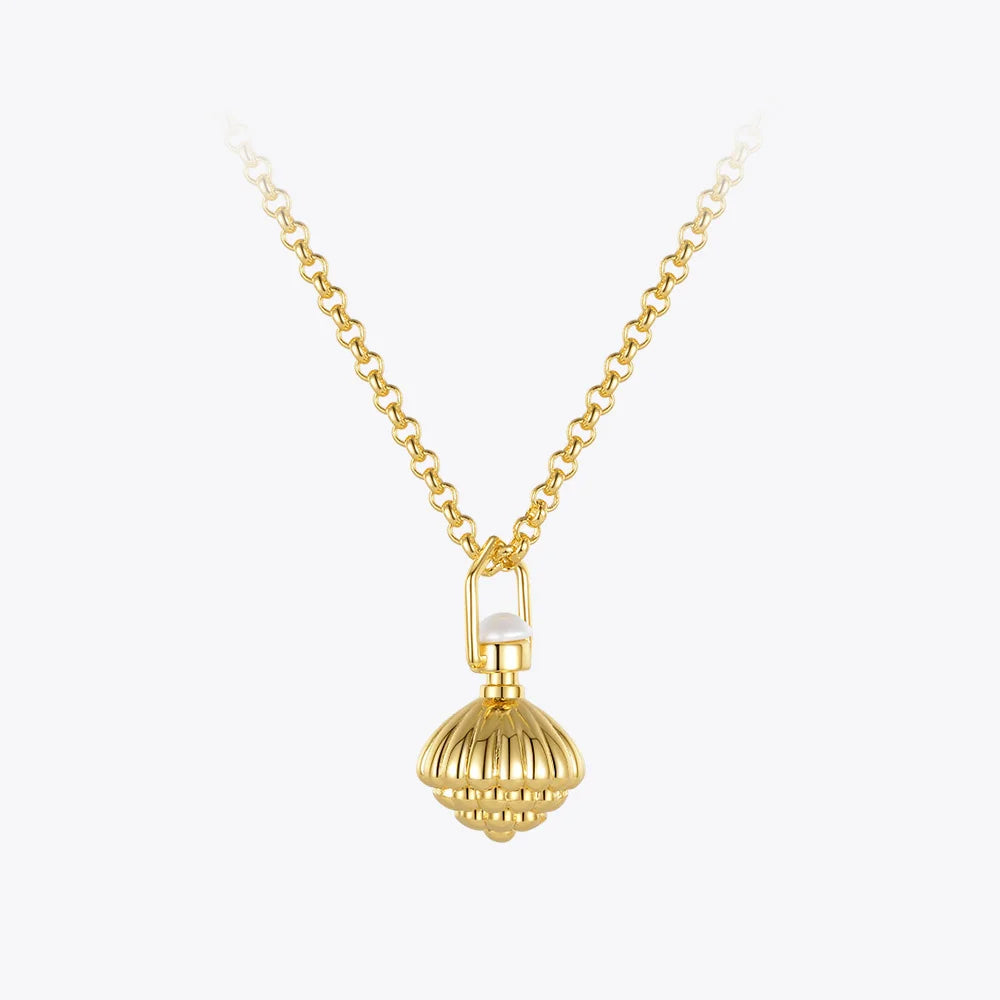 Vintage Pinecone Pendant Necklace for Women