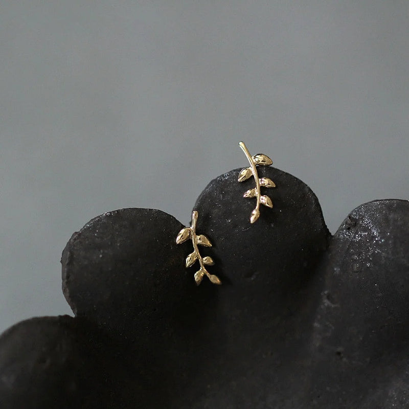 European Style Grunge Leaf Earrings for Women Girls