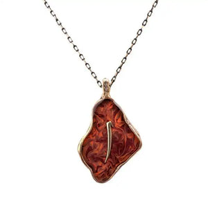 Ebrulu Elif Resin Necklace