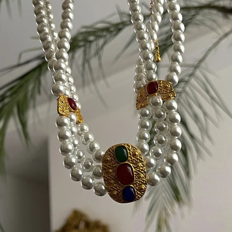 Vintage Pearl Choker Necklace Matte Pendant
