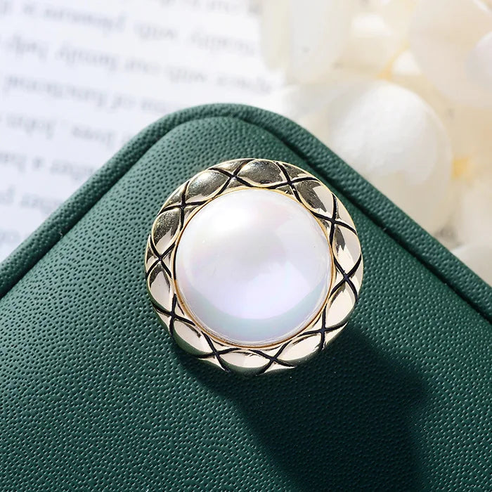 Fragrance Magnetic Brooch Anti-glare Button Placket Collar Accessories