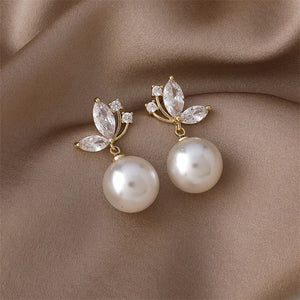 Zircon Butterfly Pearl Stud Earrings for Women Girls